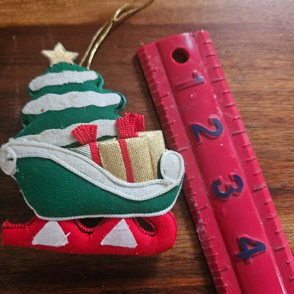 vintage jc penny padded Christmas ornaments sleigh 1984 - Picture 4 of 4